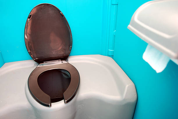 Best Portable restroom trailer rental  in Boulder Hl, IL